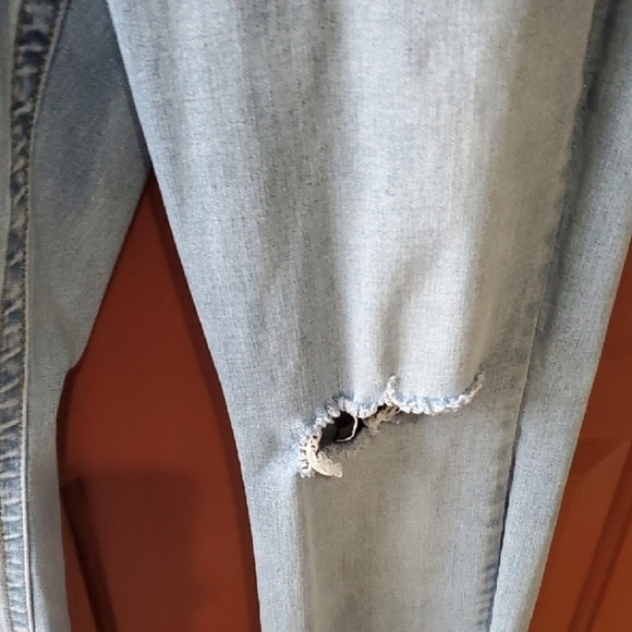 Seven7 Light Blue Distressed Jeans - Picture 10 of 14